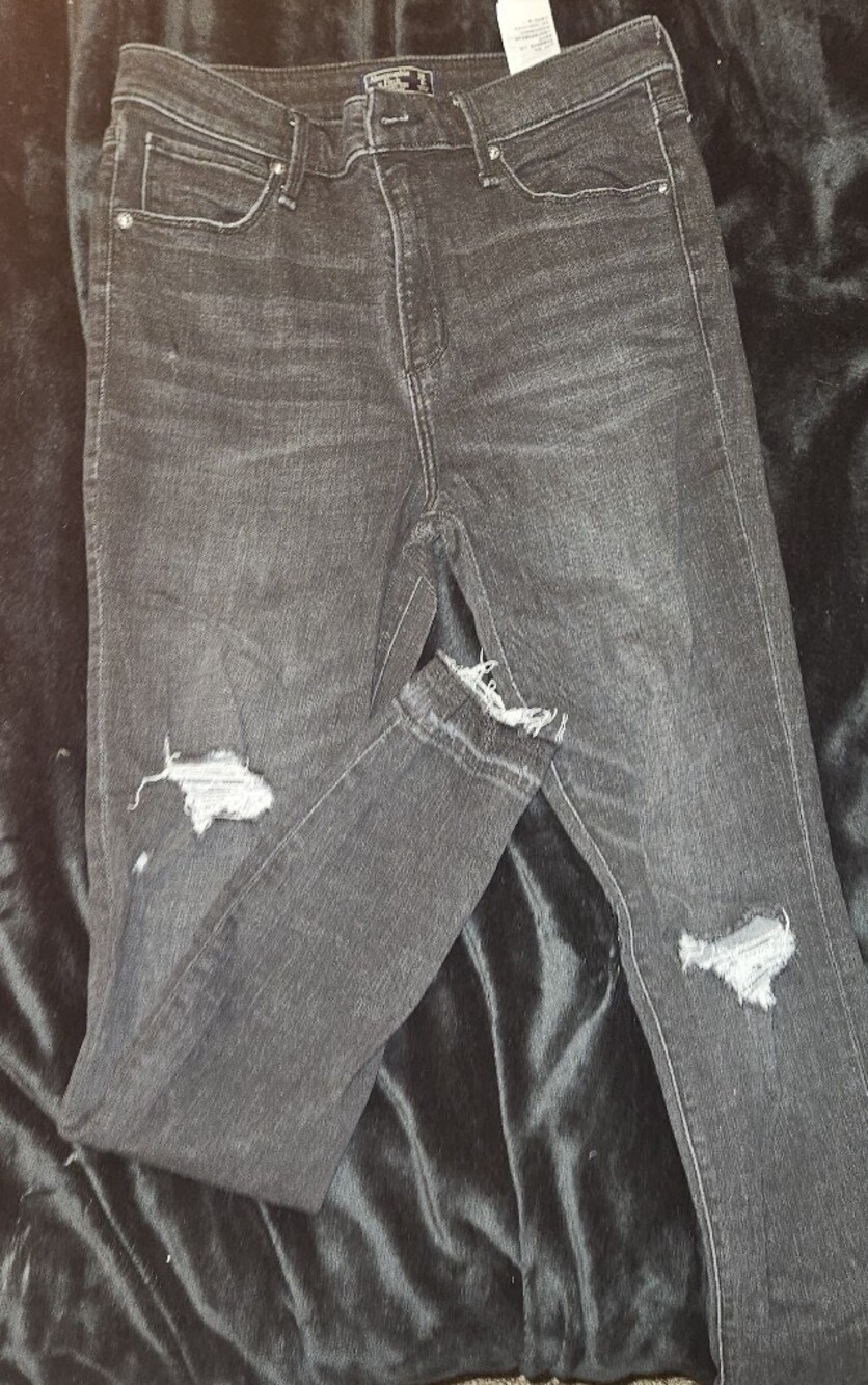 Abercrombie & Fitch Black High-Rise Super Skinny Jeans